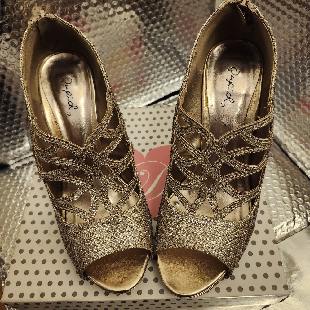 Qupid Gold Women's Peep Toe Heels